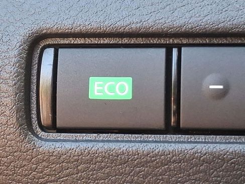 Used 2020 Nissan Sentra SV w/ Electronics Package image 24