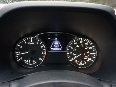 Used 2020 Nissan Pathfinder SV w/ Rock Creek Edition image 7