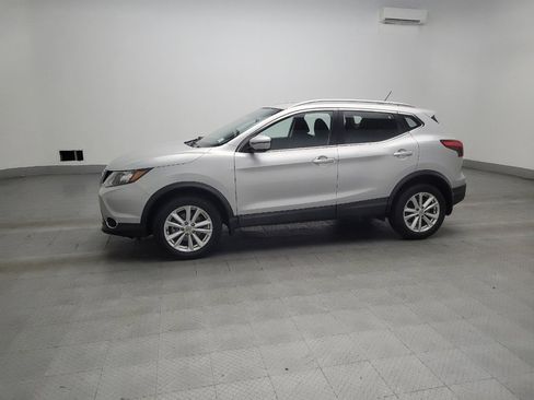 Used 2017 Nissan Rogue Sport SV w/ SV Premium Package FWD image 2