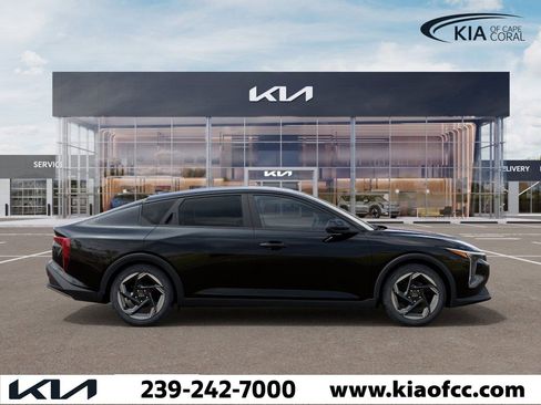 New 2025 Kia K4 EX image 7