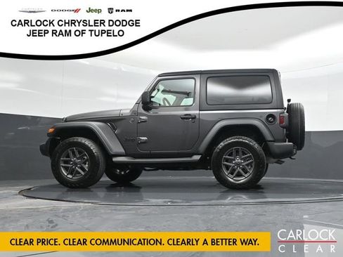 Used 2025 Jeep Wrangler Sport image 39