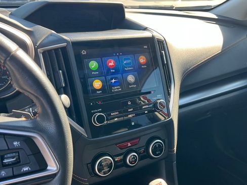 Used 2019 Subaru Crosstrek 2.0i Limited w/ Moonroof Package w/Navigation AWD/4WD image 17