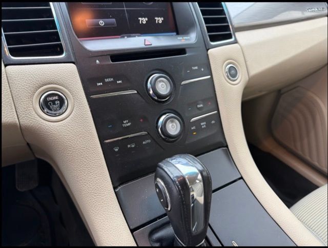 Used 2015 Ford Taurus SEL w/ Equipment Group 201A AWD/4WD image 25