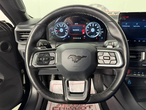 Used 2025 Ford Mustang GT RWD image 12