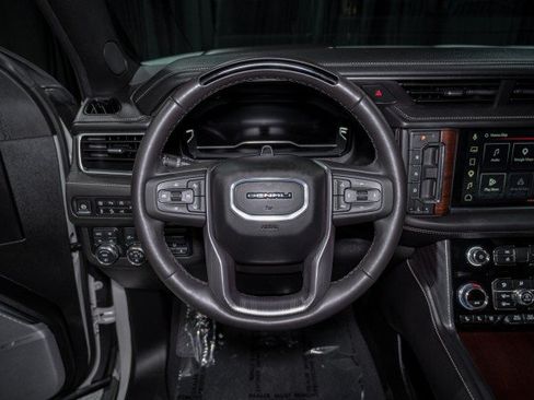 Used 2024 GMC Yukon Denali Ultimate AWD/4WD image 23