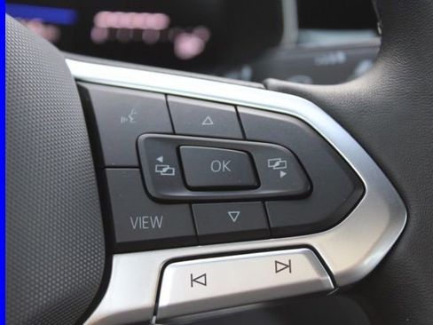 Used 2025 Volkswagen Jetta Sport image 24