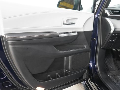 Used 2026 Toyota Sienna AWD image 21