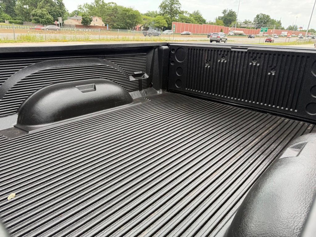 Used 2015 RAM 1500 Laramie w/ Convenience Group AWD/4WD image 19