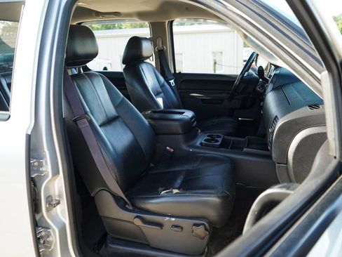 Used 2014 Chevrolet Silverado 2500 LT w/ Z71 Appearance Package AWD/4WD image 14