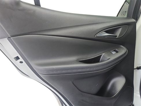 Used 2022 Buick Encore GX Select image 21