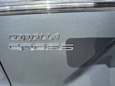 Used 2024 Toyota Corolla Cross L image 12