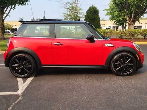 Used 2013 MINI Cooper S w/ Sport Pkg FWD image 4