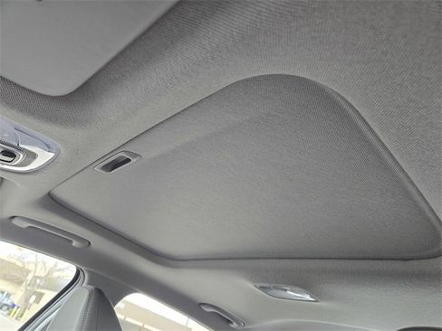 New 2025 Hyundai Elantra SEL image 14