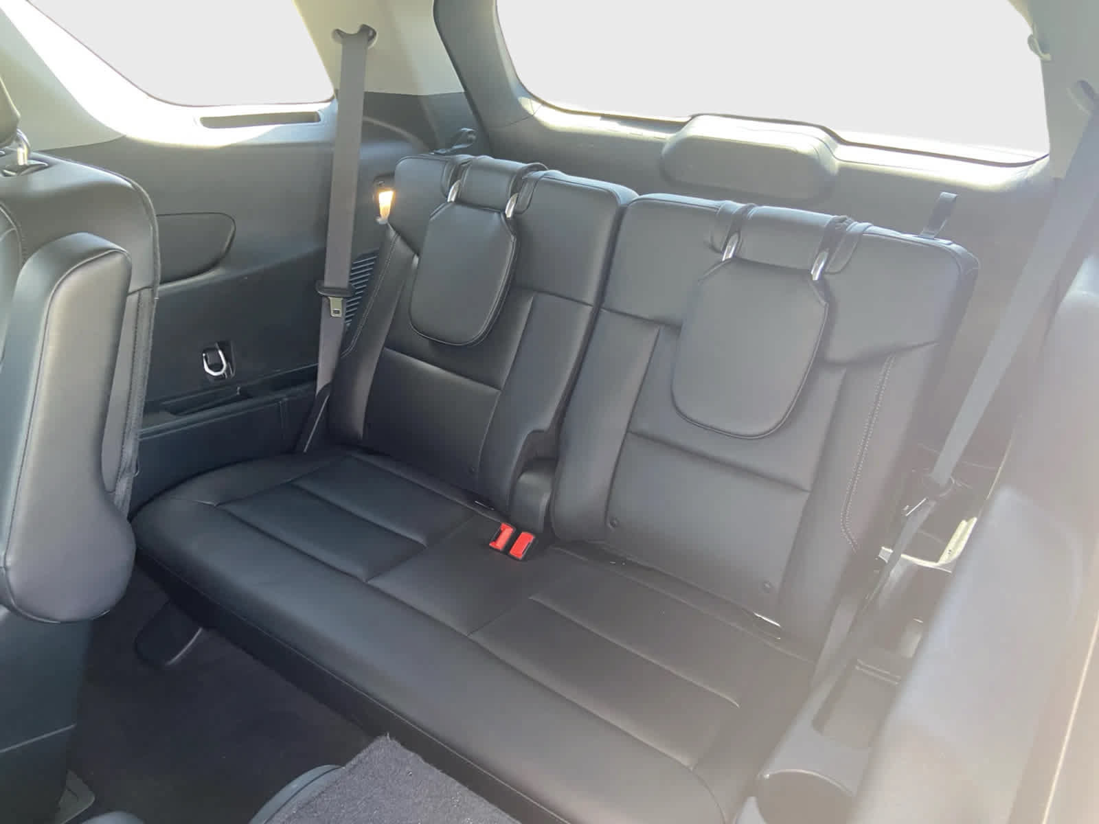 Used 2023 Ford Explorer XLT w/ Equipment Group 202A AWD/4WD image 13