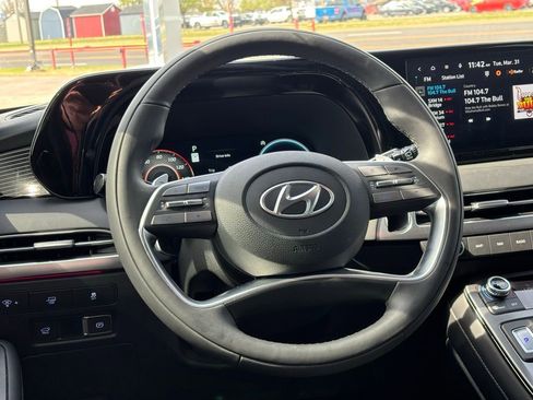 Used 2025 Hyundai Palisade Calligraphy image 13