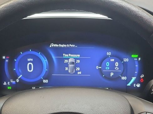 Used 2020 Ford Escape Titanium w/ Titanium Premium Package 2.0 image 21