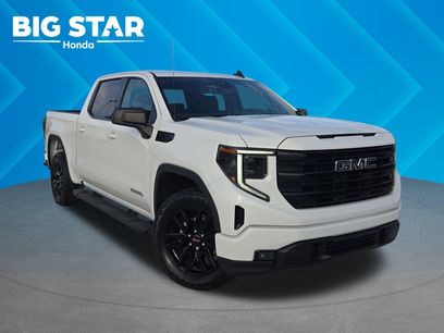 Used 2024 GMC Sierra 1500 Elevation w/ LPO, Elevation Black Package