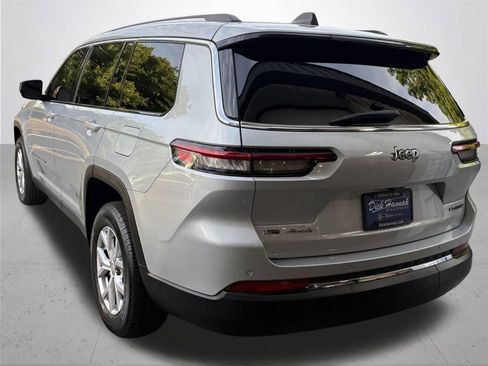 Used 2022 Jeep Grand Cherokee L Limited image 10