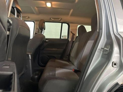 Used 2016 Jeep Patriot Latitude image 17