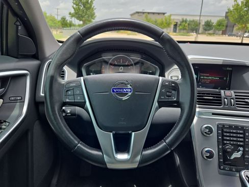 Used 2017 Volvo XC60 T5 Dynamic w/ Preferred Option Package FWD image 21