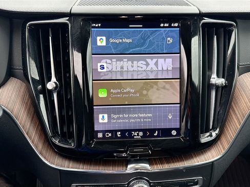 Used 2023 Volvo XC60 B5 Ultimate w/ Protection Package Premier image 16