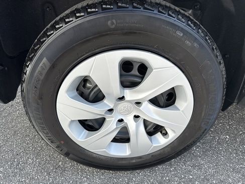 Used 2025 Toyota RAV4 LE image 9