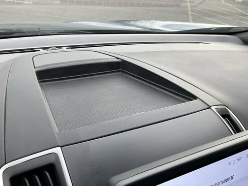 Used 2024 Ford Edge ST-Line image 11