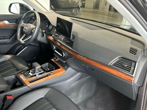 Certified 2023 Audi Q5 2.0T Premium w/ Convenience Package image 25