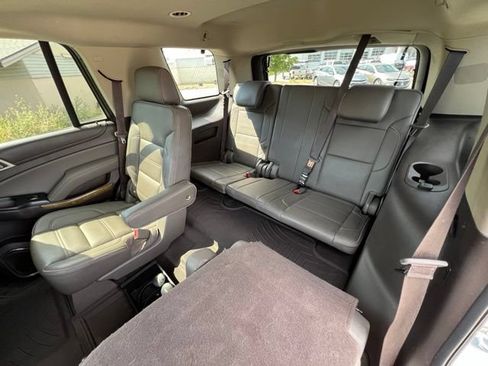 Used 2017 GMC Yukon Denali w/ Open Road Package AWD/4WD image 16