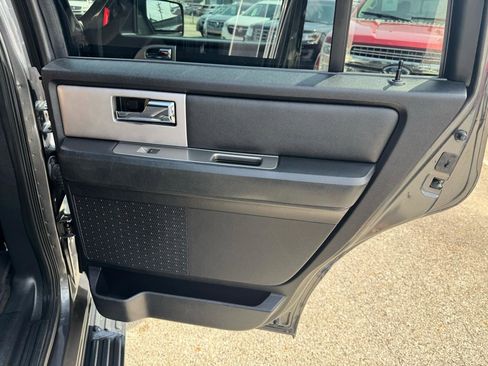 Used 2017 Ford Expedition XLT AWD/4WD image 21
