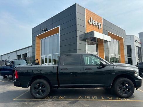 Used 2018 RAM 1500 Big Horn AWD/4WD image 1