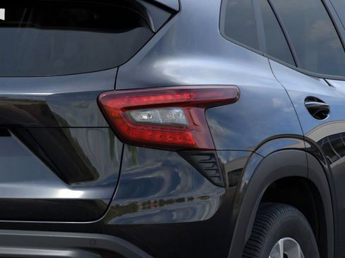 New 2026 Chevrolet Trax LS w/ LS Convenience Package FWD image 13