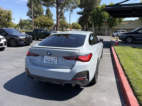 Used 2023 BMW i4 eDrive40 w/ M Sport Package RWD image 9