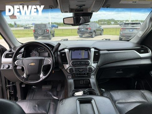 Used 2020 Chevrolet Suburban LT AWD/4WD image 26