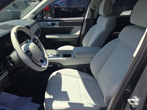 Used 2026 Hyundai Santa Fe SE AWD/4WD image 4