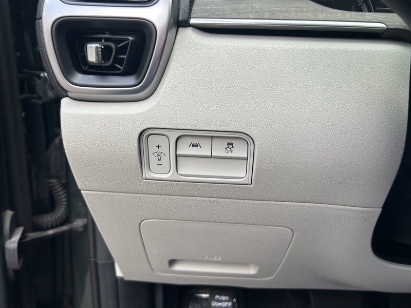Used 2023 Kia Sorento S w/ Panoramic Sunroof Package AWD/4WD image 23