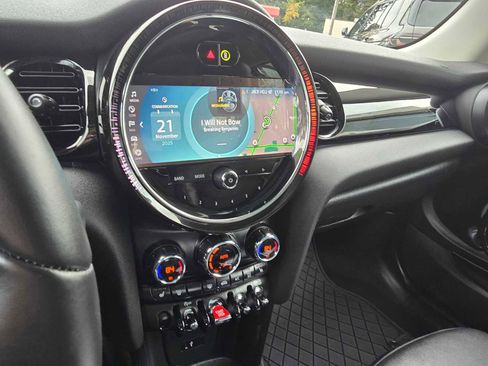 Used 2023 MINI Cooper S image 28