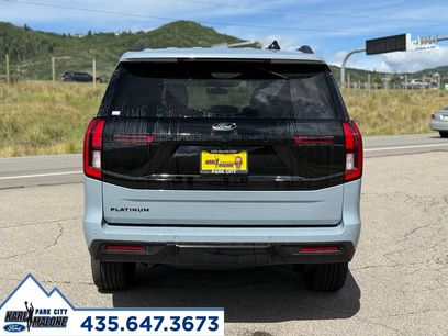 New 2026 Ford Expedition Platinum w/ Stealth Performance Package