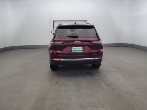 Used 2022 Jeep Grand Cherokee Limited 4xe w/ Luxury Tech Group II AWD/4WD image 6