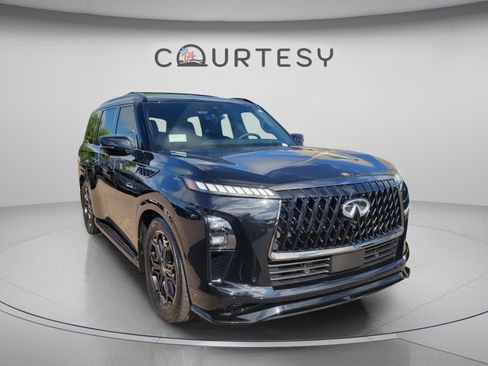 Certified 2026 INFINITI QX80 4WD w/ Sport Exterior Package image 4