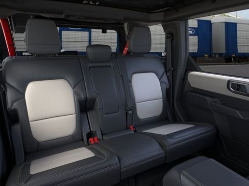 New 2026 Ford Bronco Outer Banks AWD/4WD image 7