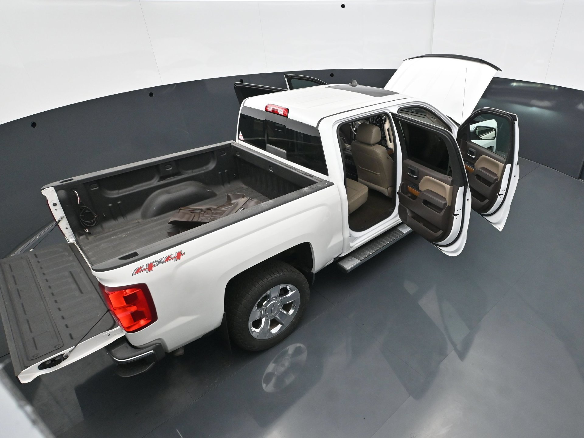 Used 2016 Chevrolet Silverado 1500 LTZ w/ Sport Package AWD/4WD image 42