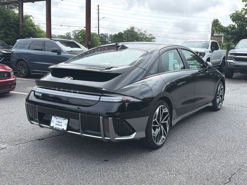 Used 2023 Hyundai Ioniq 6 SEL AWD/4WD image 5