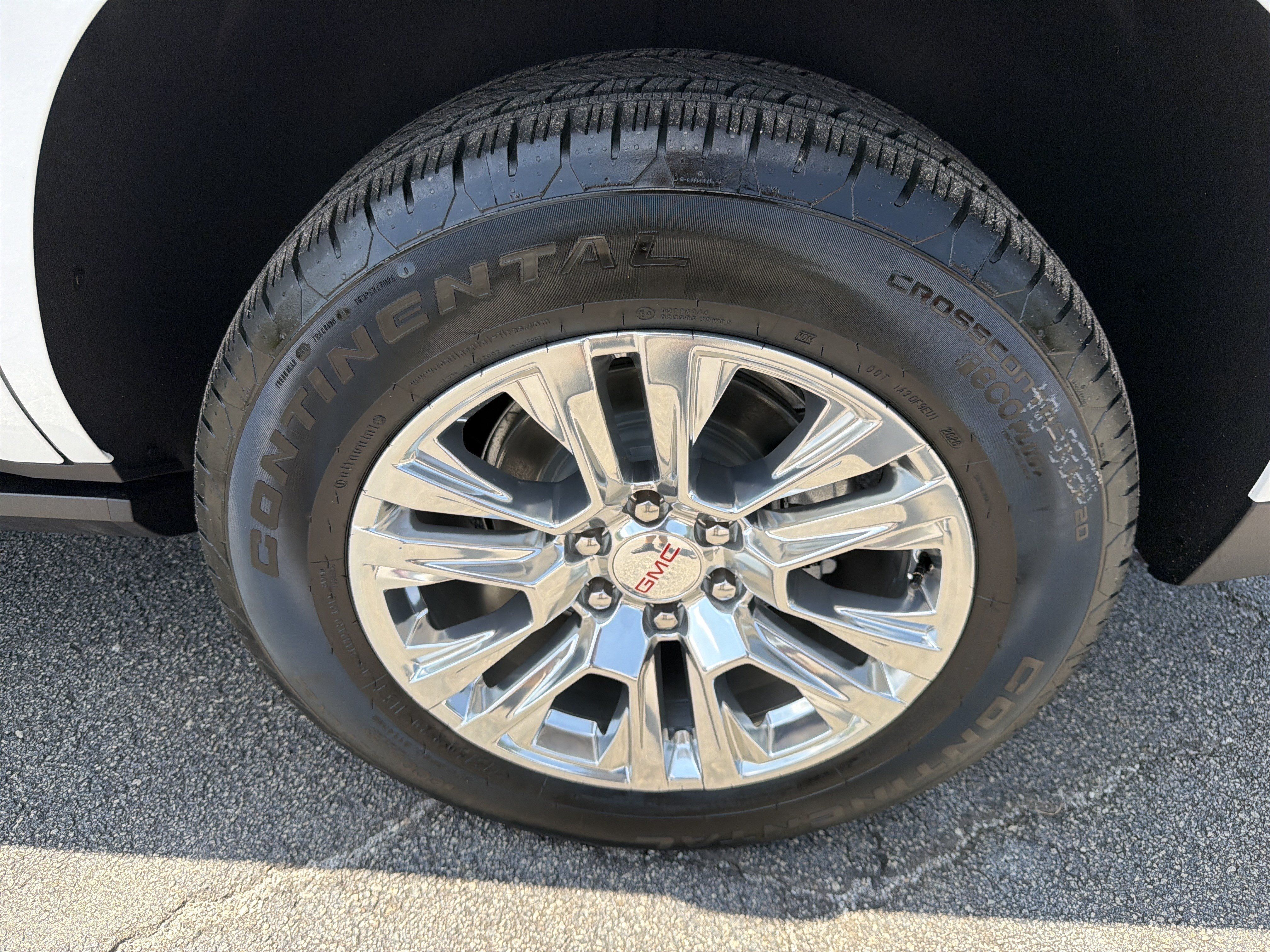 New 2026 GMC Yukon Denali w/ Sun & Power Step Package AWD/4WD image 20