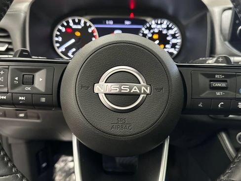 Certified 2022 Nissan Rogue SL w/ SL Premium Package AWD/4WD image 16