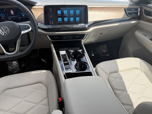 New 2026 Volkswagen Atlas SE FWD image 15