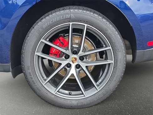 Used 2024 Porsche Macan S image 38