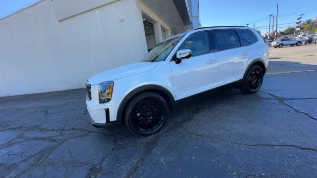 Certified 2021 Kia Telluride SX w/ Nightfall Edition Package AWD/4WD image 6