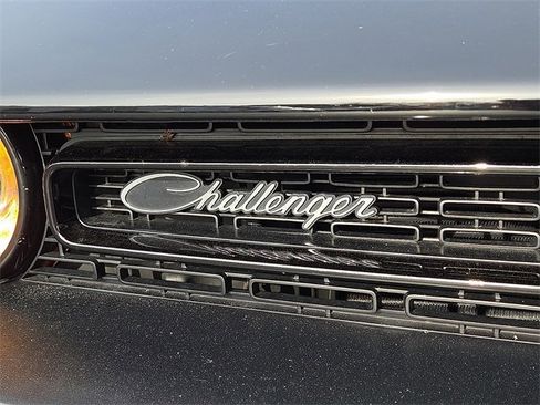 Used 2021 Dodge Challenger R/T Scat Pack w/ Plus Package image 27