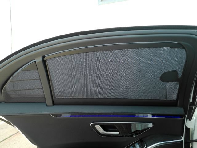 Used 2022 Mercedes-Benz S 500 4MATIC w/ AMG Line Package image 20